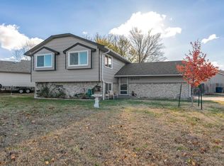 8505 E Creed St, Wichita, KS 67210
