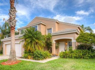 10302 SW 9th Ln, Pembroke Pines, FL 33025