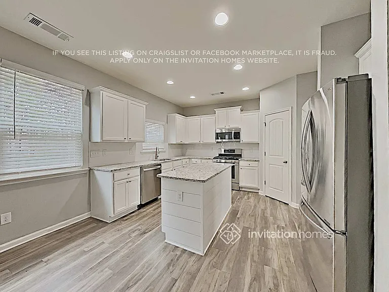 73 Windsor Way — Photo 6