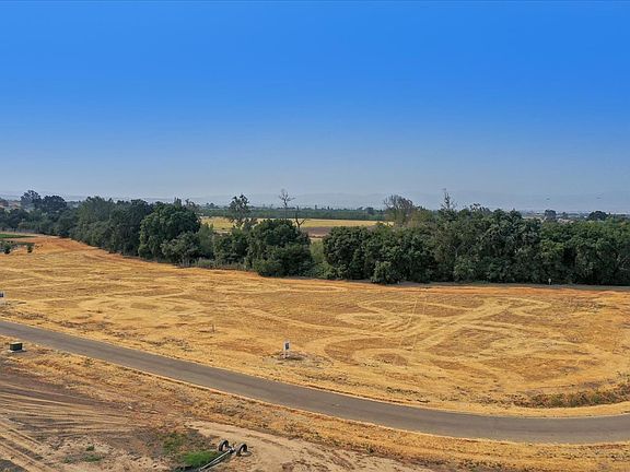 3rd image of 307 Pacheco Creek Ln