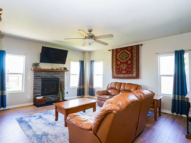 7437 Thorn Brush Way — Photo 15