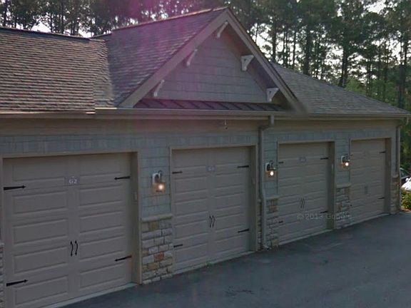 Single Car Garage (2nd in from the right)