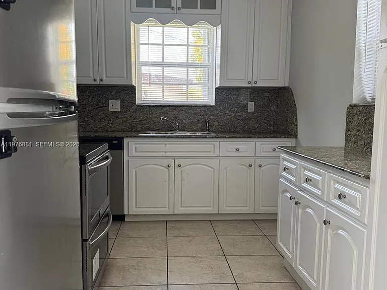 16981 NE 8th Ct — Photo 14