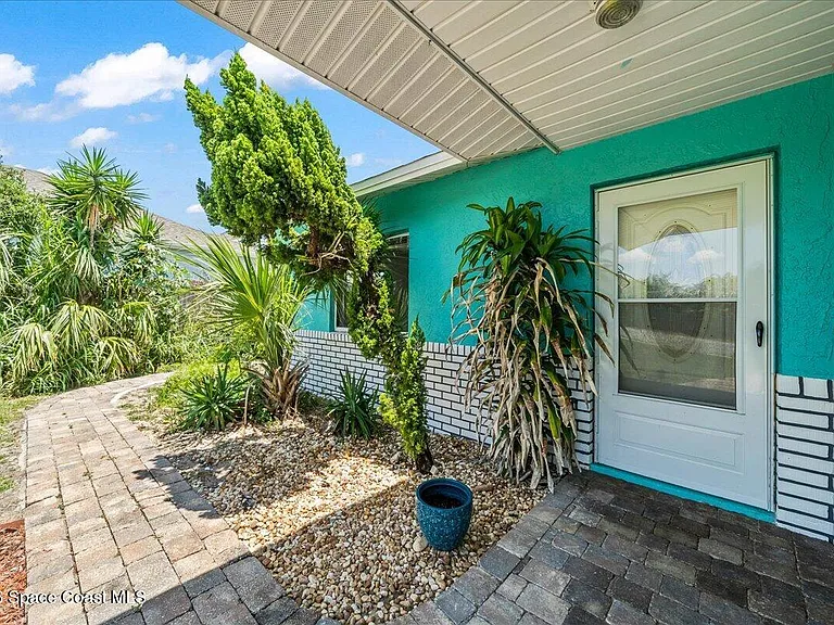 5283 Palmetto Dr #5285 — Photo 2