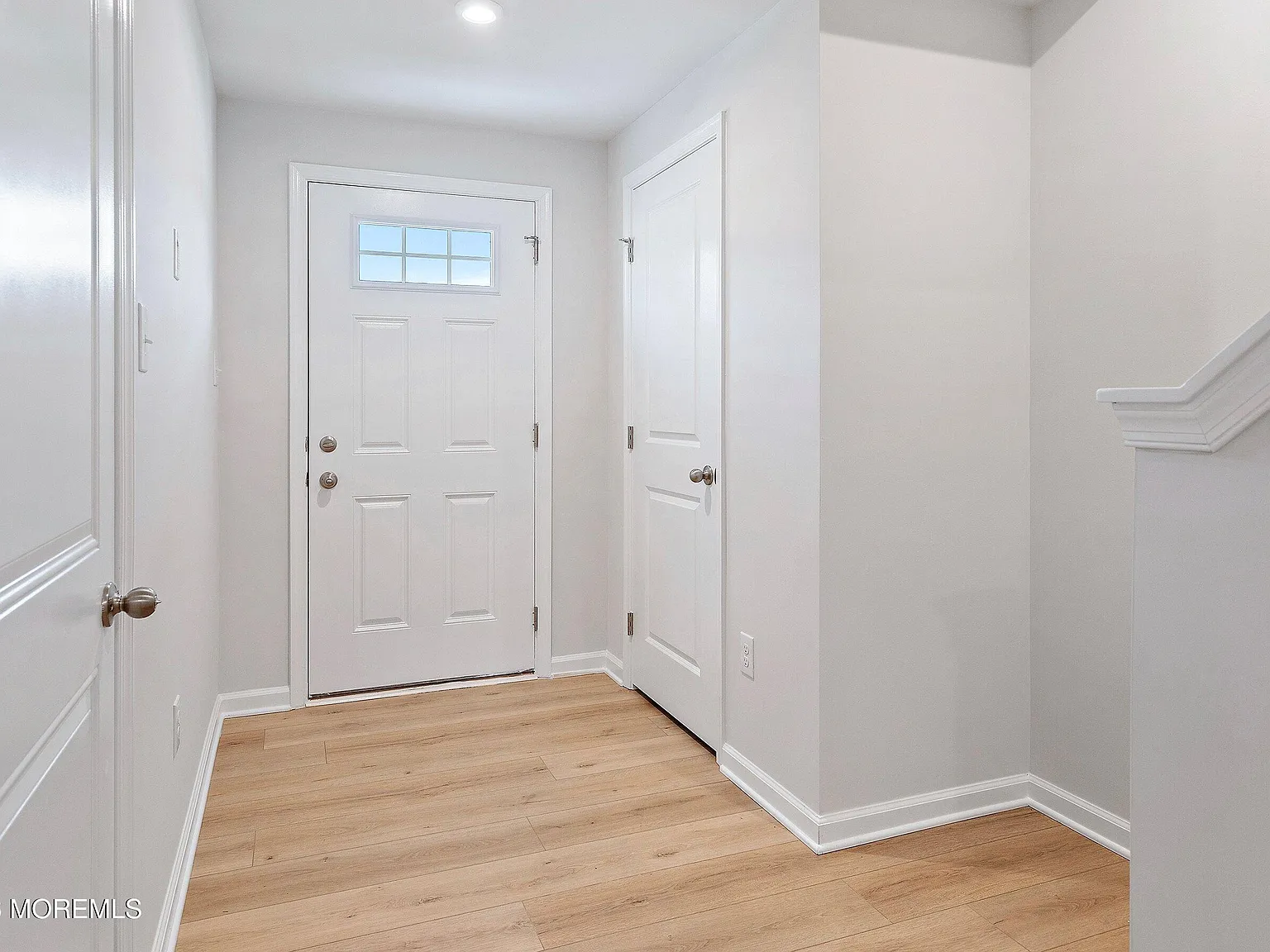 3 bed, 3.5 bath, 1558 sqft, $3,300 — Photo 2