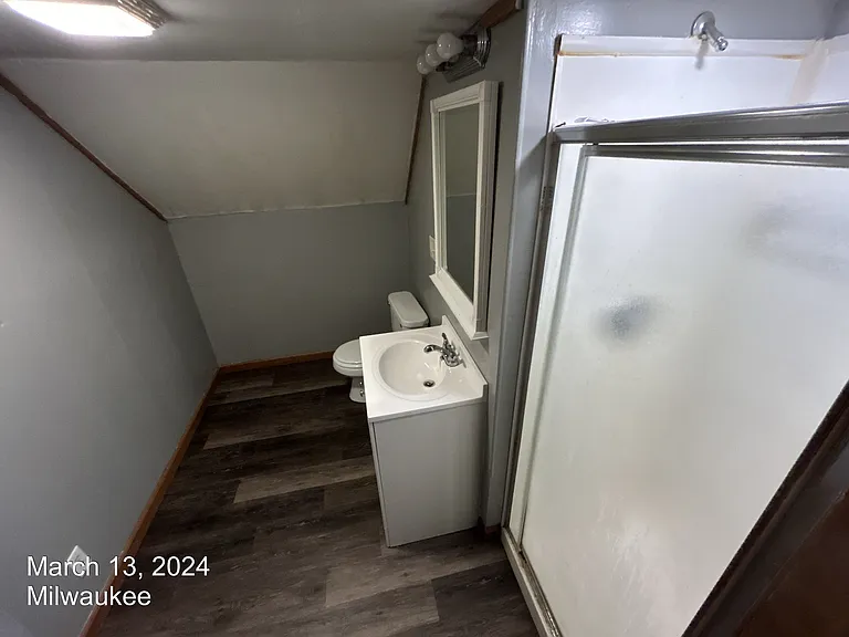 2720 N 52nd St — Photo 10