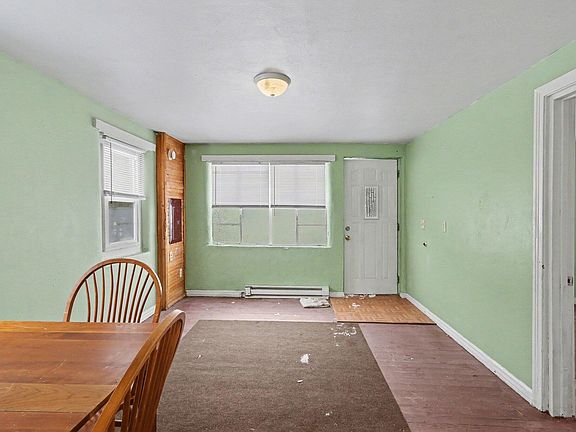 4th image of 1710 N Park St