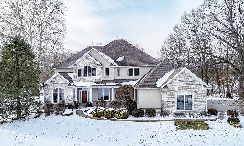 1st image of 58187 Crystal Springs Dr