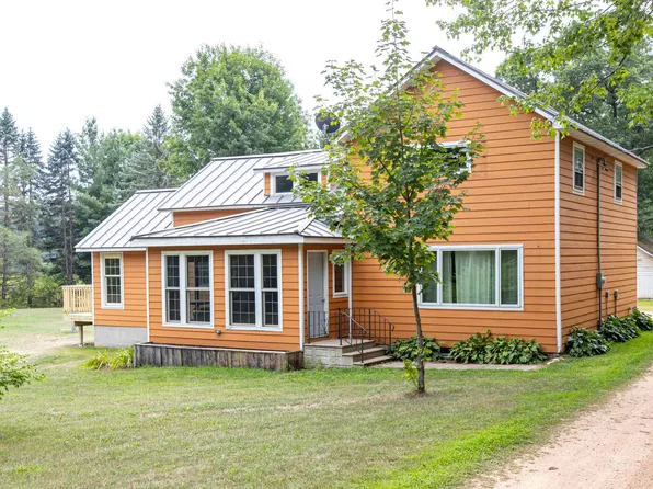 770 County Road Zz N, Amherst Junction, WI 54407