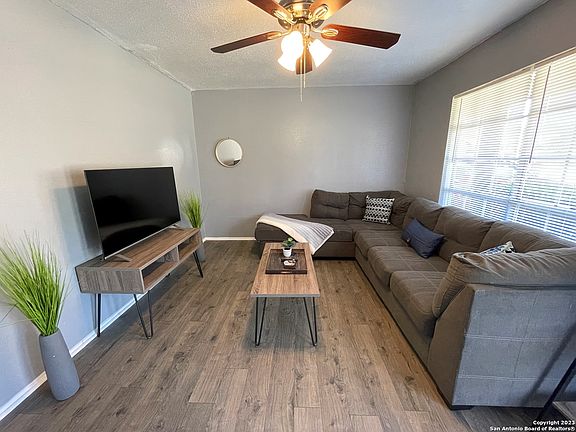 2nd image of 4606 Amistad St
