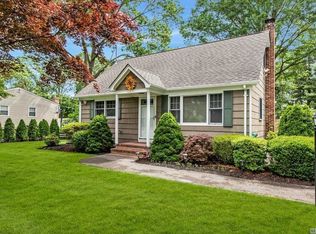 715 Durham Rd, Sayville, NY 11782