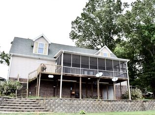 70 Ballard Dr, Cross Hill, SC 29332