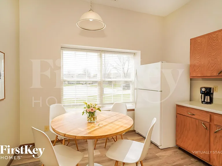 2891 Fieldstone Ct — Photo 7