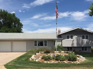 465 Golf Course, Imperial, NE 69033