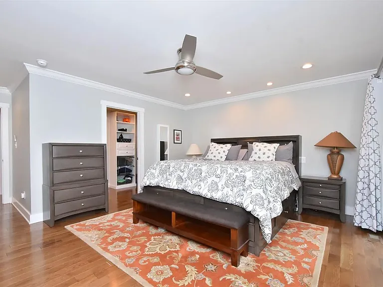 530 Chinoe Rd — Photo 12