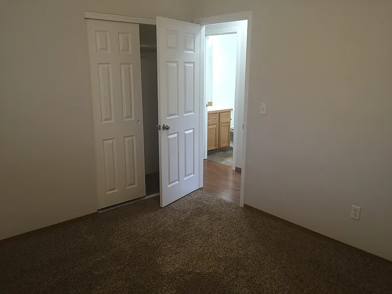 2306 Herndon Dr — Photo 9