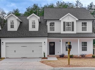 5305 Ridgefall Rd, Greensboro, NC 27410