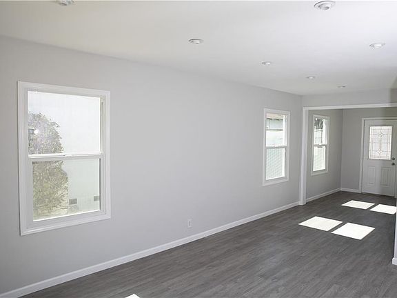 2nd image of 670 E 67th St