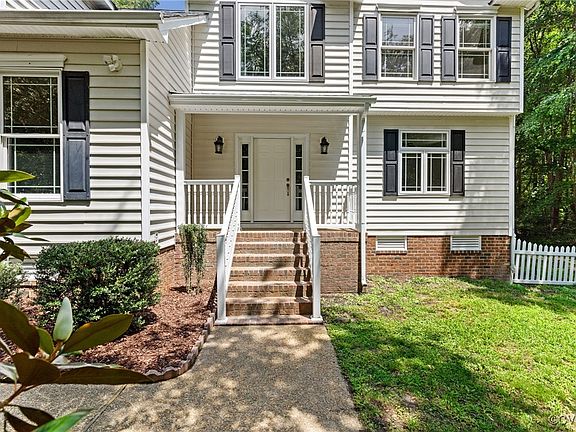 4th image of 9137 Olde Hartley Dr