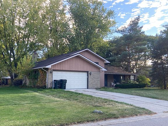 3rd image of 2851 Stonebury Dr