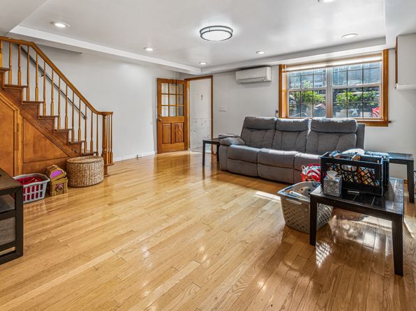 2027 E 34th St Floor 1