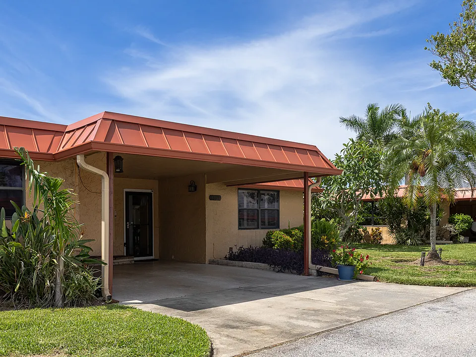 3854 Catalina Dr #126