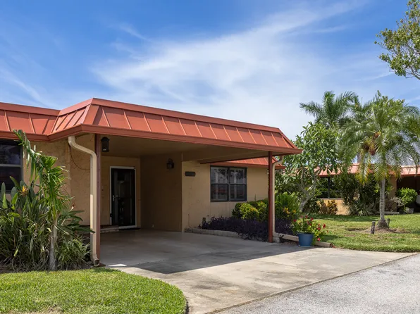 3854 Catalina Dr #126, Bradenton, FL 34210