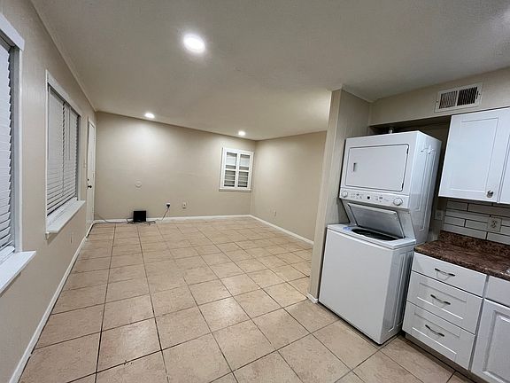 3rd image of 853 Faxon Ave APT 1