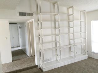 945 W Euclid Ave, Clovis, CA