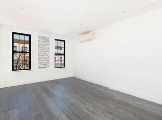 188 Green St #3S, Brooklyn, NY 11222