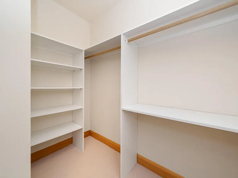 224 N Holladay Dr #201 — Photo 25