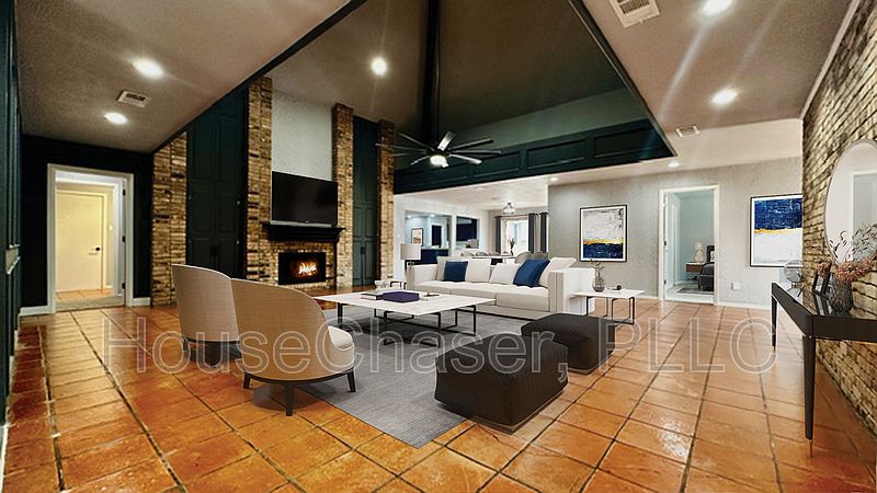 1st image of 28 Brentwood Cir #1