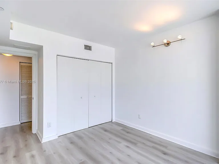 4250 Biscayne Blvd #918 — Photo 27