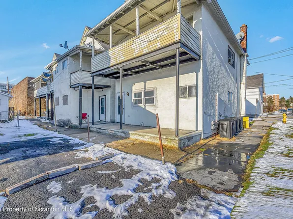 1007 Washburn St, Scranton, PA