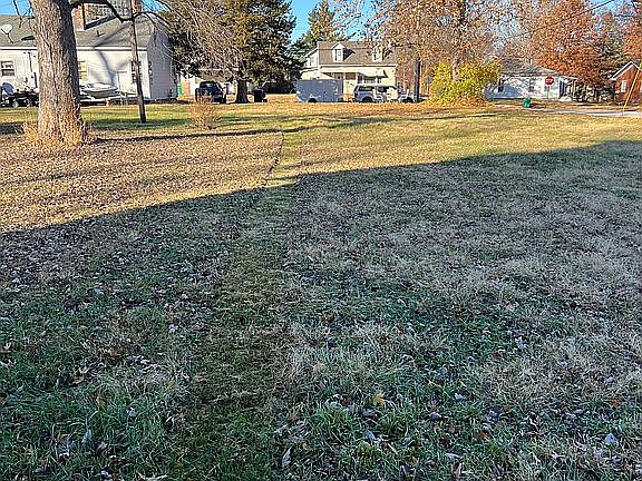 4th image of 603 W Calhoun St