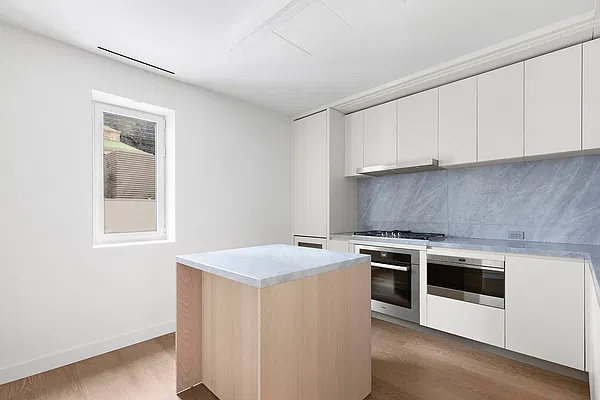 Kitchen, photo 1