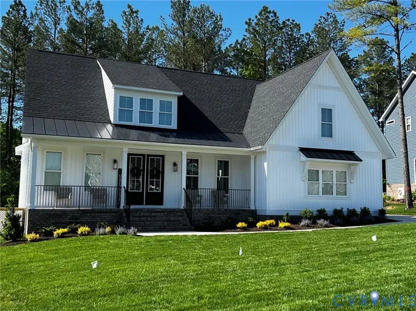 4 Elm Crest Dr, Richmond, VA 23236