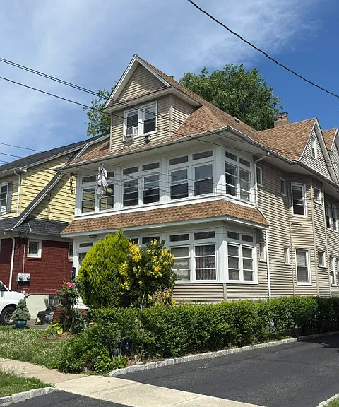 34 Demott Ave #2 — Photo 1
