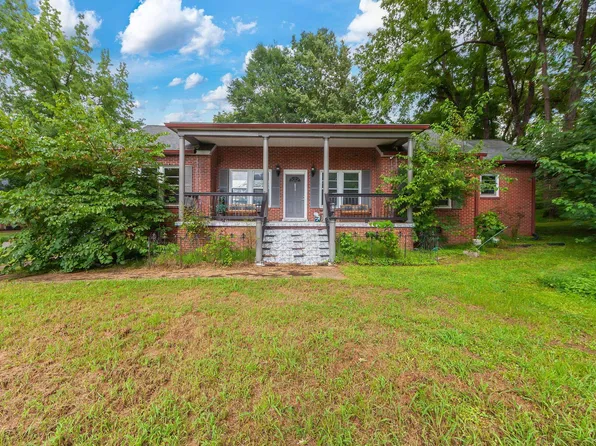 1305 Hollywood Dr, Jackson, TN 38301
