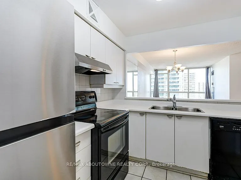 55 Elm Dr W #1007 — Photo 10