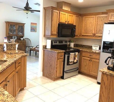 3rd image of 19228 Palmdale Ct