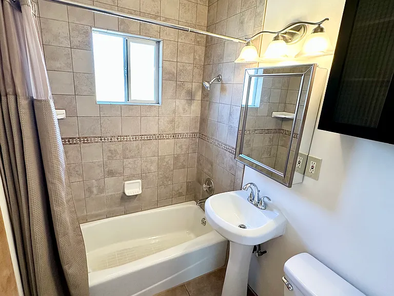 617 W California Ave #H — Photo 7