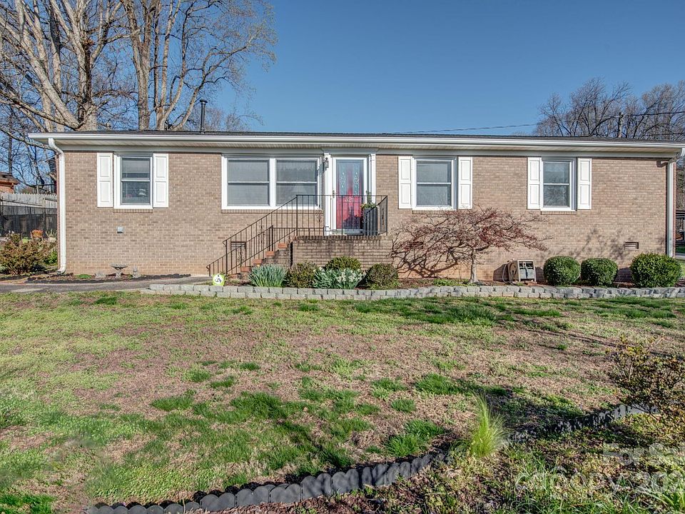 1st image of 321 Bright Ave