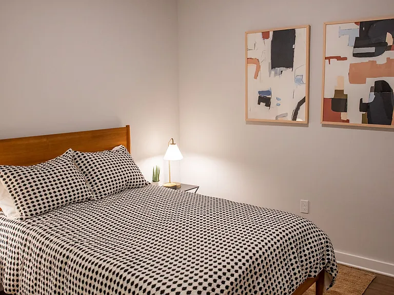 The Hamilton and Hume House Apartments — Photo 56