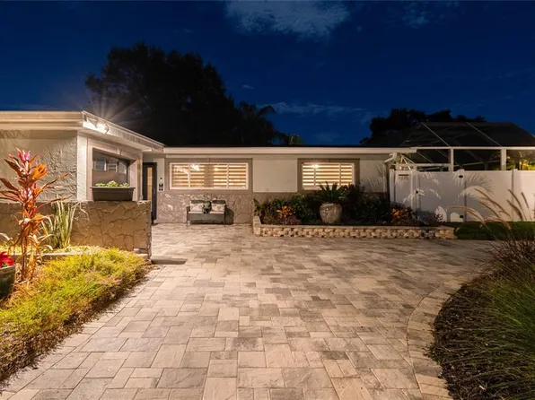 3235 57th St N, Saint Petersburg, FL 33710