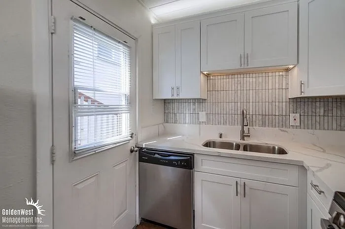 4342 Temecula St — Photo 11
