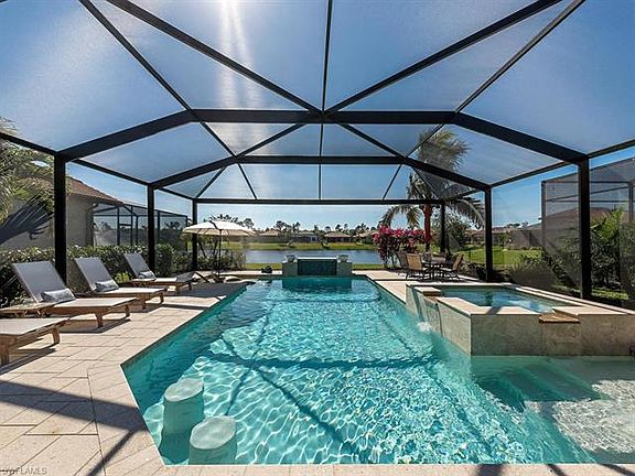 5th image of 9912 Casabella Way