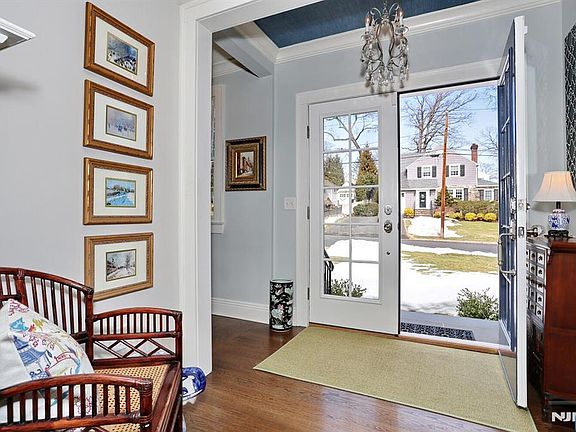 4th image of 430 Wastena Ter