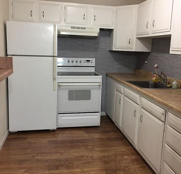 1st image of 4300 W Ford City Dr APT 1209