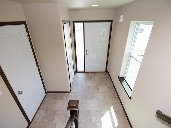 2nd image of 2734 Divide St W